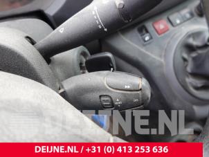 Peugeot Partner 1.6 HDI 90 Vehículo de desguace (2015, Blanco)