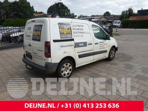 Peugeot Partner 1.6 HDI 90 Vehículo de desguace (2015, Blanco)