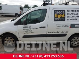 Peugeot Partner 1.6 HDI 90 Vehículo de desguace (2015, Blanco)