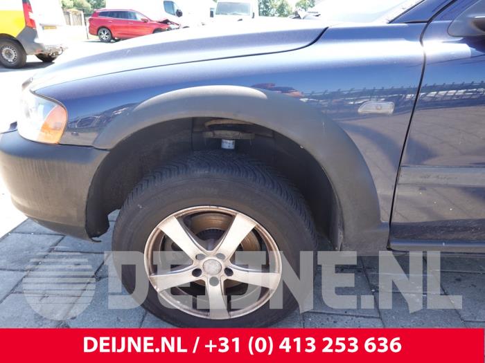 Volvo V70 2.4 T 20V AWD Vehículo de desguace (2000, Azul)