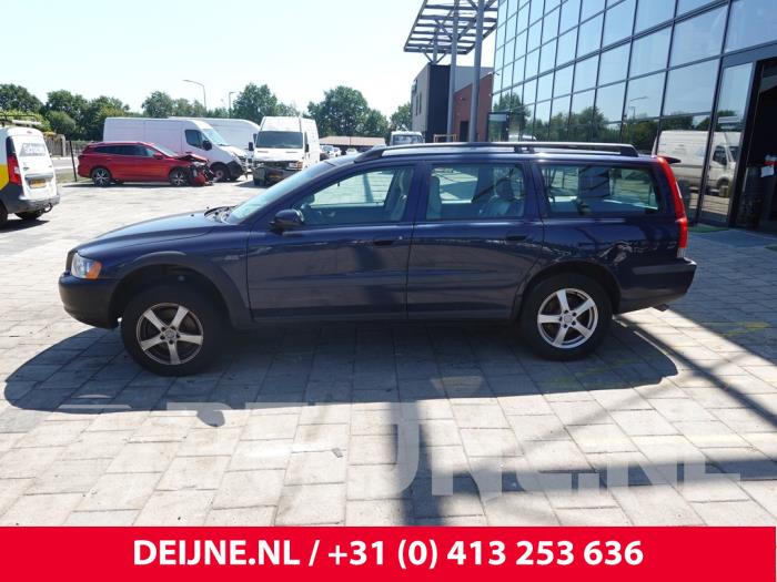 Volvo V70 2.4 T 20V AWD Vehículo de desguace (2000, Azul)