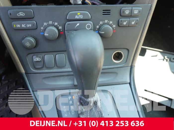 Volvo V70 2.4 T 20V AWD Vehículo de desguace (2000, Azul)