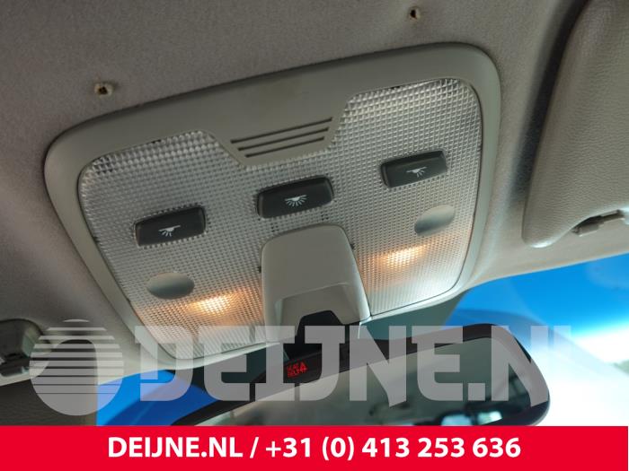 Volvo V70 2.4 T 20V AWD Vehículo de desguace (2000, Azul)