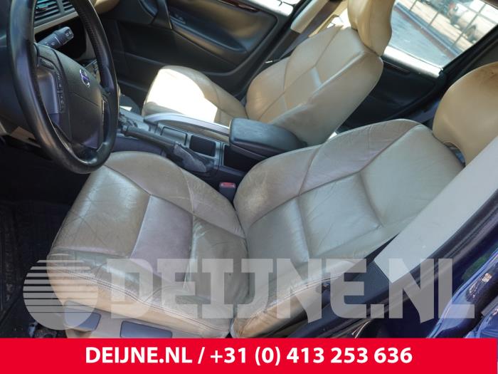 Volvo V70 2.4 T 20V AWD Vehículo de desguace (2000, Azul)