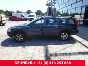 Volvo V70 2.4 T 20V AWD Vehículo de desguace (2000, Azul)
