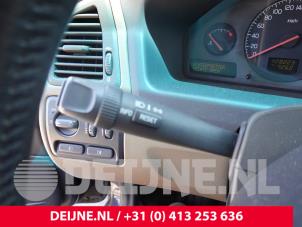 Volvo V70 2.4 T 20V AWD Vehículo de desguace (2000, Azul)