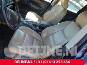 Volvo V70 2.4 T 20V AWD Vehículo de desguace (2000, Azul)