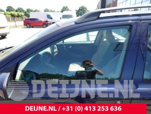 Volvo V70 2.4 T 20V AWD Vehículo de desguace (2000, Azul)