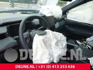 Lynk & Co 08 1.5 Core, More Vehículo de desguace (2025, Gris)