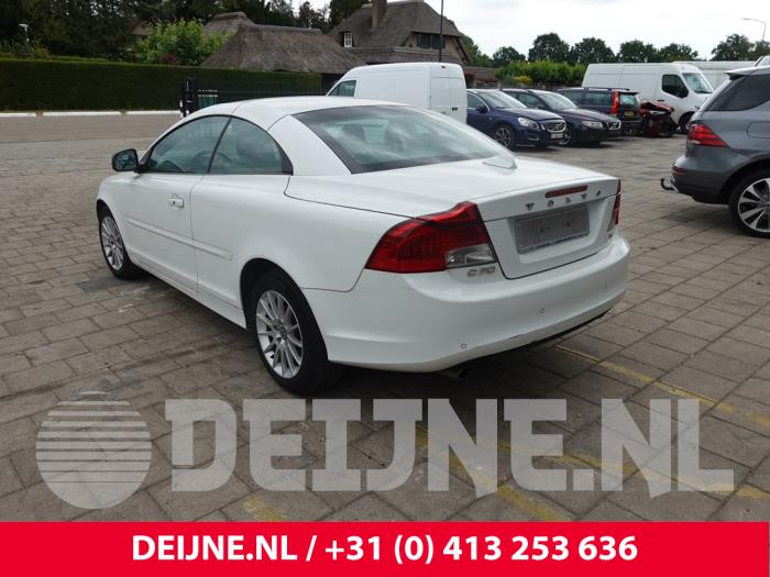 Volvo C70 2.0 D3 20V Vehículo de desguace (2011, Blanco)