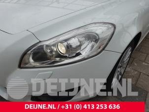 Volvo C70 2.0 D3 20V Vehículo de desguace (2011, Blanco)