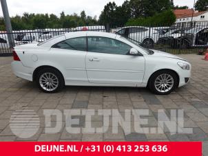 Volvo C70 2.0 D3 20V Vehículo de desguace (2011, Blanco)