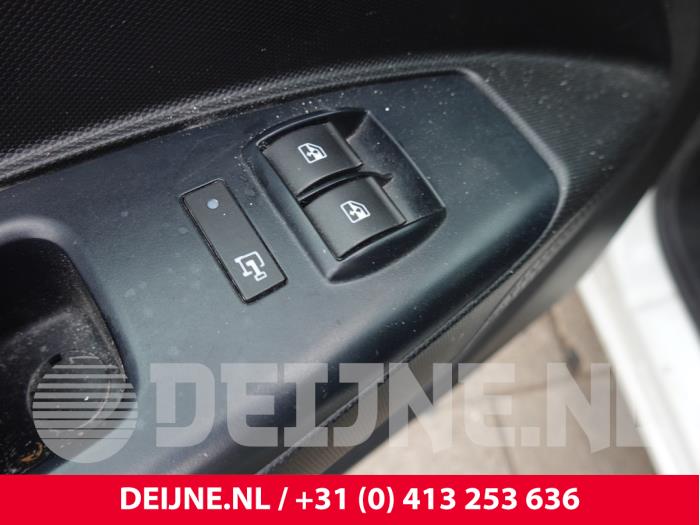 Opel Combo 1.3 CDTI 16V Vehículo de desguace (2017, Blanco)