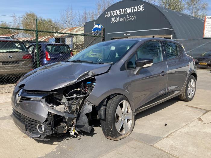 Renault Clio IV 1.5 Energy dCi 90 FAP Skrotfordon (2016, MUISGRIJS)