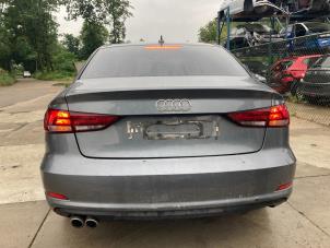 Audi A3 Limousine 2.0 TDI 16V Samochód złomowany (2017, Mysi)