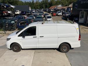 Mercedes Vito 2.2 114 CDI 16V Épave (2017, Blanc)
