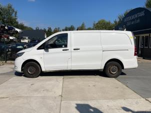 Mercedes Vito 2.2 114 CDI 16V Épave (2017, Blanc)