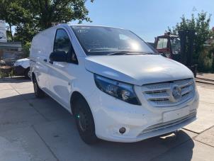 Mercedes Vito 2.2 114 CDI 16V Épave (2017, Blanc)