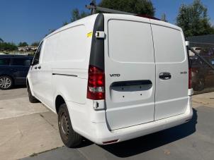 Mercedes Vito 2.2 114 CDI 16V Épave (2017, Blanc)