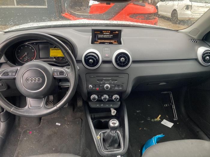 Audi A1 Sportback 1.2 TFSI Vehículo de desguace (2014, Blanco)