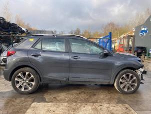 Kia Stonic 1.0i T-GDi 12V Épave (2018, Gris souris, Gris)