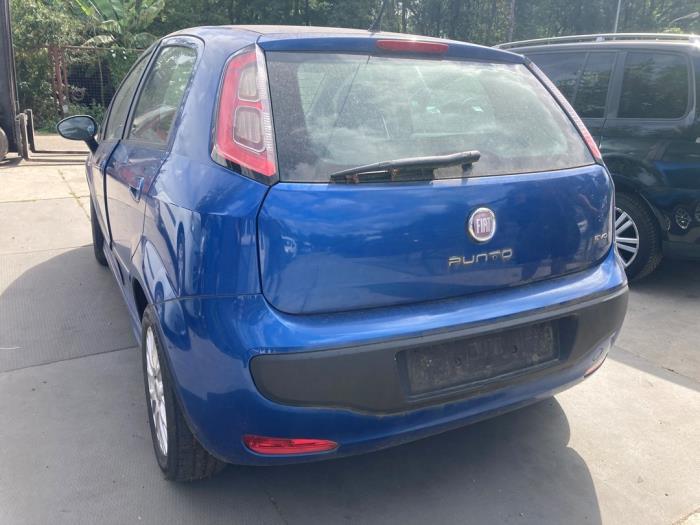 Fiat Punto Evo 1.3 JTD Multijet 85 16V Euro 5 Skrotfordon (2010, BLAUW)
