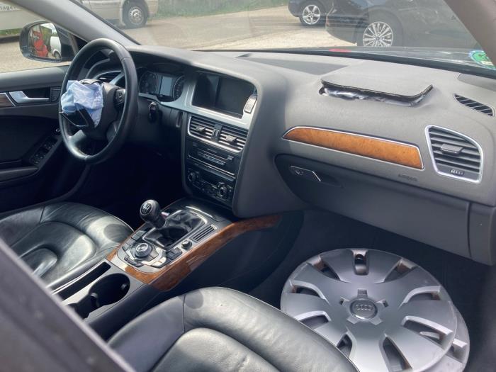 Audi A4 1.8 TFSI 16V Skrotfordon (2007, GRIJS)