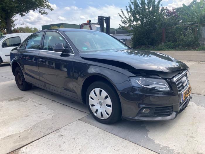 Audi A4 1.8 TFSI 16V Skrotfordon (2007, GRIJS)