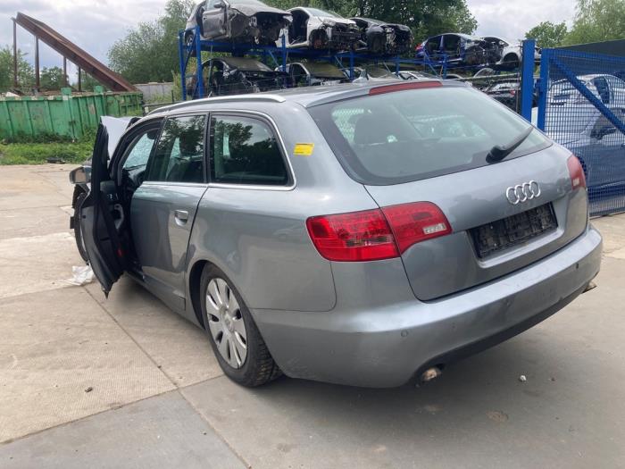 Audi A6 Avant 2.7 TDI V6 24V  (Rozbiórka)