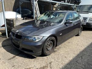 BMW 3 serie 320i 16V  (Schrott)