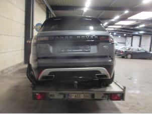 Landrover Range Rover Velar 3.0 D300 AWD Samochód złomowany (2018, Srebrnoszary)