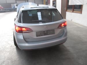 Opel Astra K Sports Tourer 1.0 Turbo 12V Épave (2018, Gris)