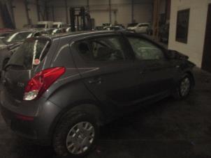 Hyundai i20 1.1 CRDi VGT 12V Épave (2014, Gris foncé)