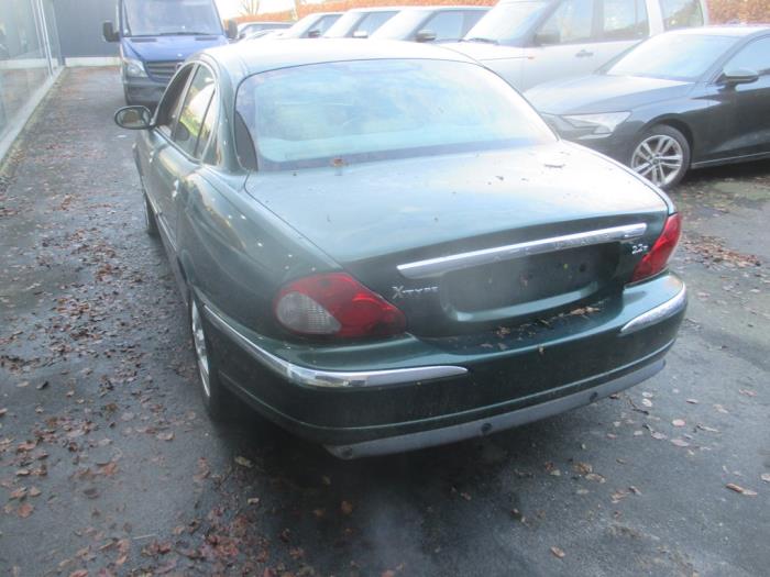 Jaguar X-type 2.2 D 16V Épave (2006, Vert)