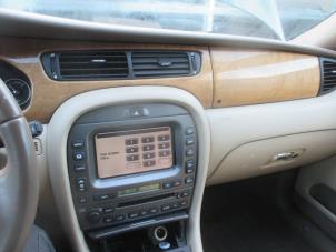 Jaguar X-type 2.2 D 16V Épave (2006, Vert)