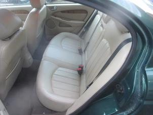 Jaguar X-type 2.2 D 16V Épave (2006, Vert)