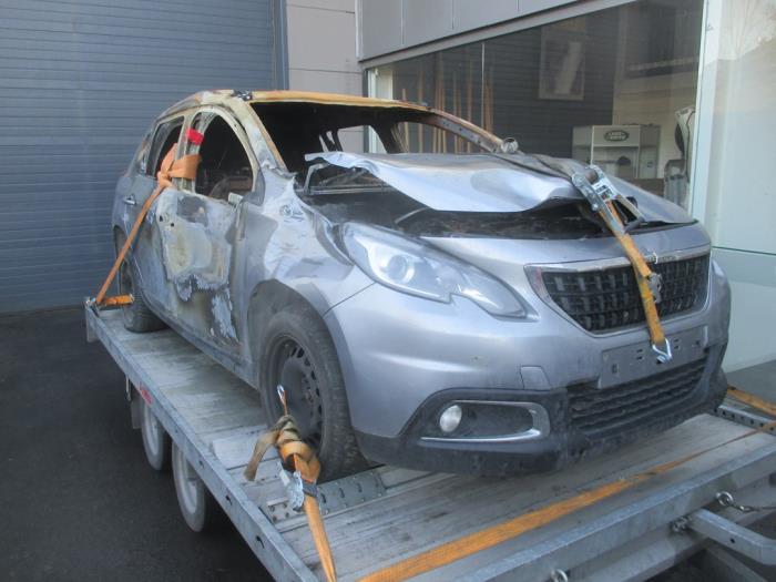 Peugeot 2008 1.6 BlueHDi 115 16V Salvage vehicle (2017, Gray, Moonmist)