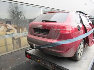 Audi A3 Sportback 2.0 TDI 16V Épave (2009, Rouge)