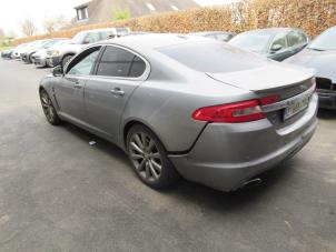Jaguar XF 3.0 D V6 24V Samochód złomowany (2010, Szary)
