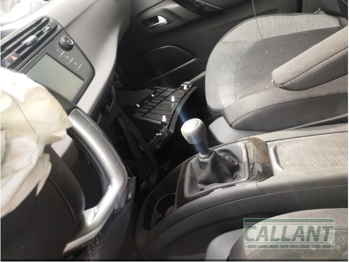 Citroen C4 Picasso 1.2 12V PureTech 130 Épave (2017, Gris, Gris )