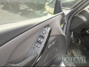 Citroen C4 Picasso 1.2 12V PureTech 130 Épave (2017, Gris, Gris )