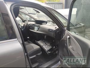 Citroen C4 Picasso 1.2 12V PureTech 130 Épave (2017, Gris, Gris )