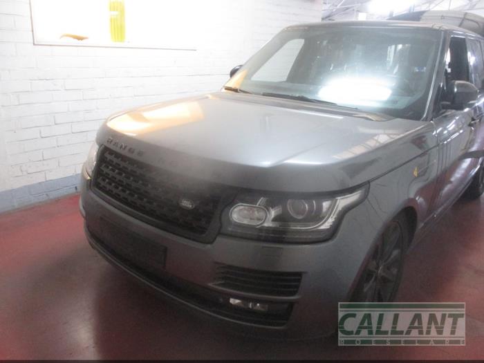 Landrover Range Rover IV 4.4 SDV8 32V Skrotfordon (2014, GRIJS)