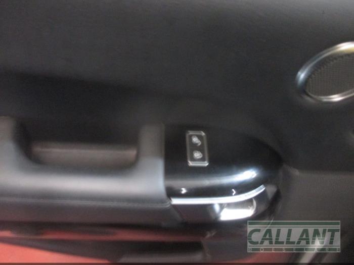 Landrover Range Rover IV 4.4 SDV8 32V Skrotfordon (2014, GRIJS)