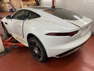 Jaguar F-type 2.0 Turbo 16V Épave (2019, Blanc)