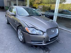 Jaguar XF 2.7 D V6 24V  (Rozbiórka)