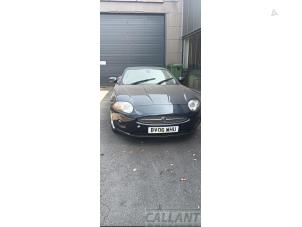 Jaguar XK Convertible 4.2 V8 32V  (Épave)