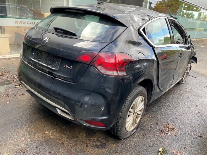 Citroen DS 4/DS 4 Crossback 1.6 BlueHDI 115 Salvage vehicle (2018, Black)