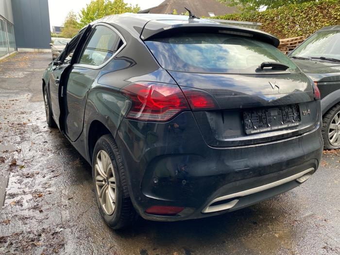 Citroen DS 4/DS 4 Crossback 1.6 BlueHDI 115 Salvage vehicle (2018, Black)
