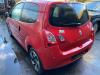 Renault Twingo II 1.5 dCi 90 FAP Skrotfordon (2014, ROOD)